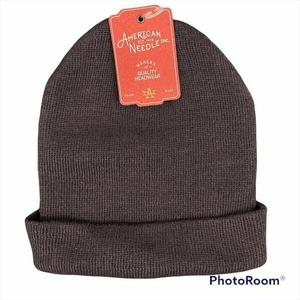 NWT AMERICAN NEEDLE Grey Knit Toque